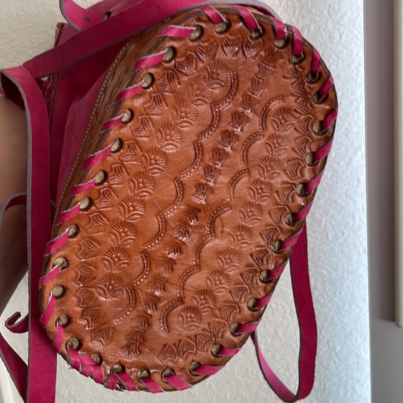 Small women’s backpack - Picture 5 of 7